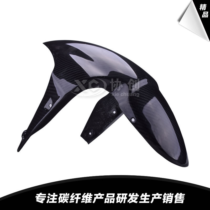 碳纖維應用于汽車行業(yè)的優(yōu)勢具體體現(xiàn)在哪？